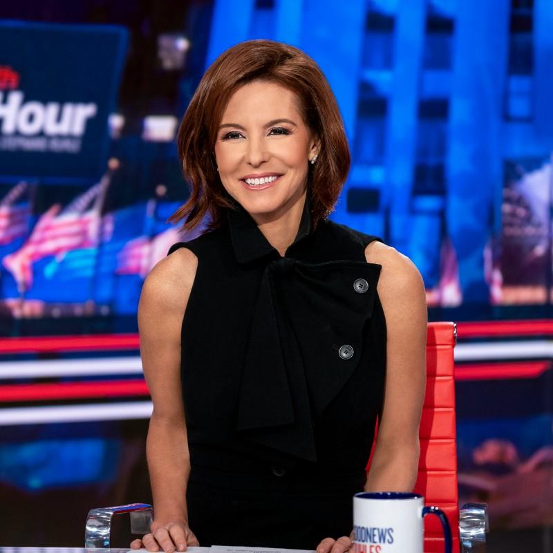 Who is Stephanie Ruhle married to, Salary, feet, Height, MSNBC