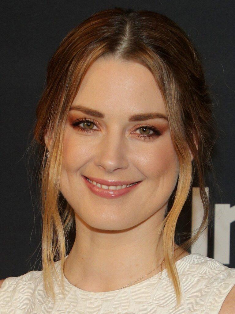 Alexandra Breckenridge Finger Tattoo, Behind Ear, Ass, Husband, Age, Height, Instagram, Movies, Young, Relationships, Net Worth