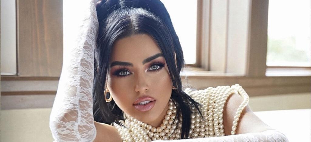 Abigail Ratchford Wikipedia, Wiki, Now, Twitter, Poster, Kanye, Height, Date of Birth