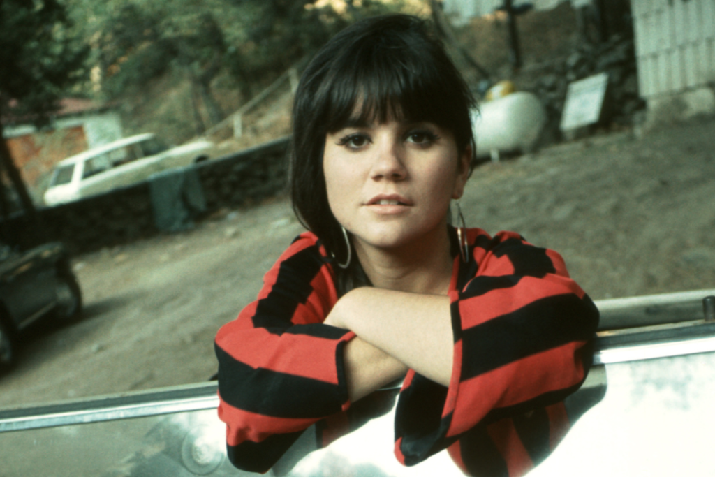 Linda Ronstadt Ethnicity, Illness, Heritage, Wikipedia, Parents, Age, Net Worth, Young